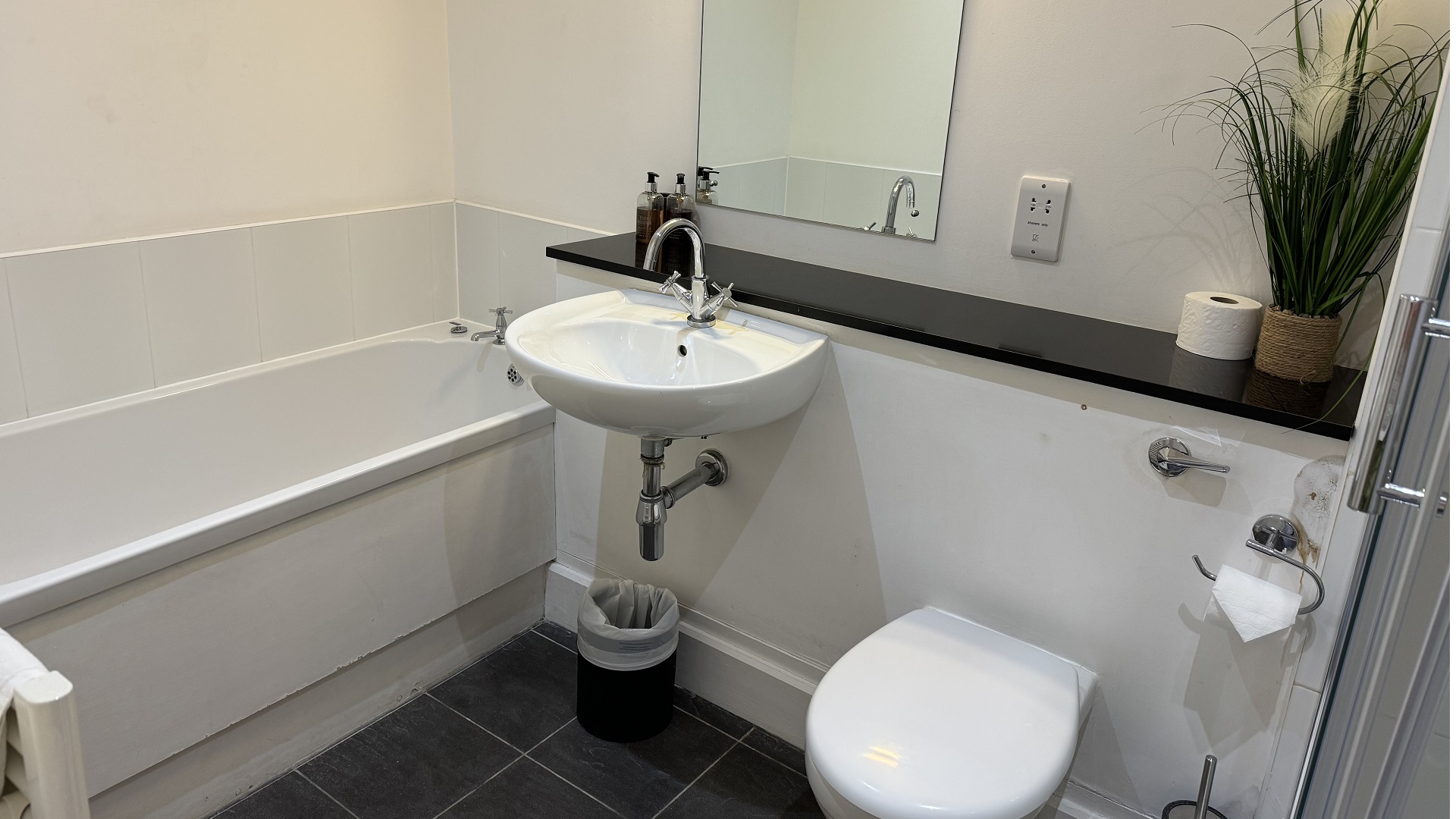 Master Bedroom Ensuite Glenlochy